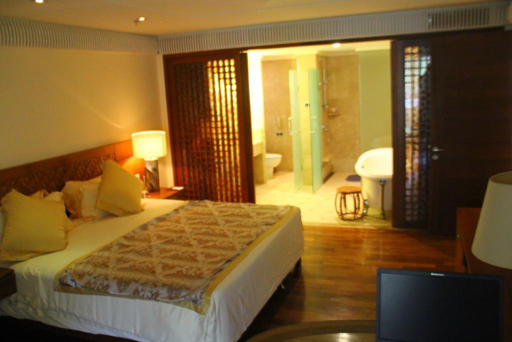 Hna Resort Haikou Haikou  Bagian luar foto